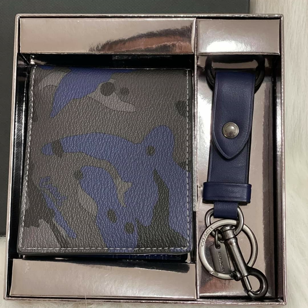 COACH CAMO BILLFOLD WALLET AND KEY FOB GIFT SET